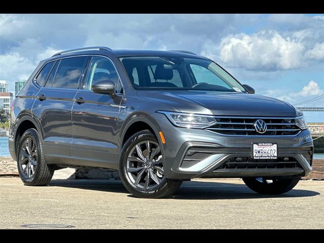 2022 Volkswagen Tiguan SE