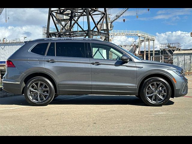 2022 Volkswagen Tiguan SE