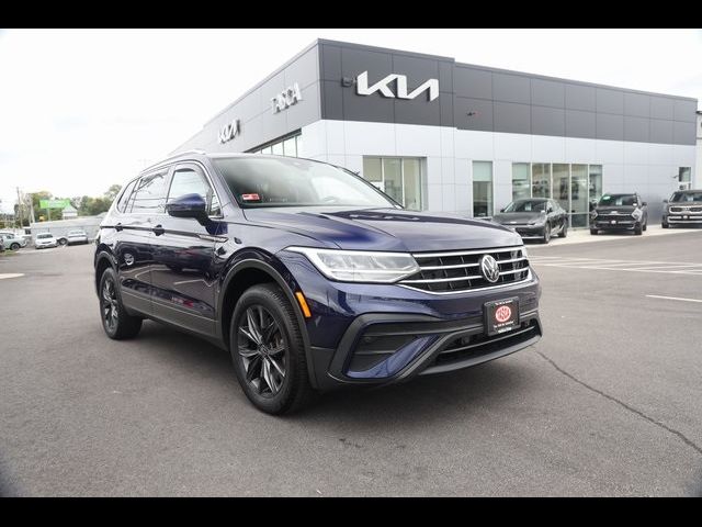 2022 Volkswagen Tiguan SE