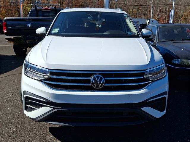 2022 Volkswagen Tiguan SE