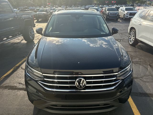 2022 Volkswagen Tiguan SE