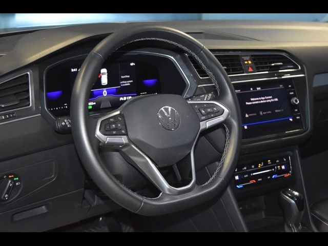 2022 Volkswagen Tiguan SE