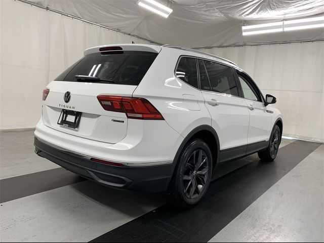 2022 Volkswagen Tiguan SE