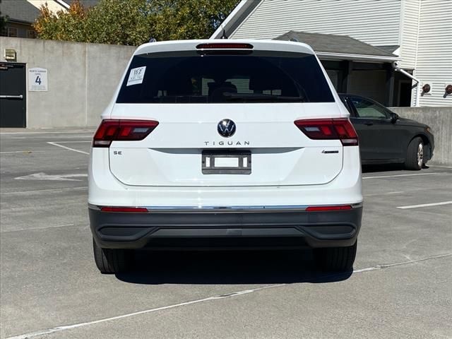 2022 Volkswagen Tiguan SE