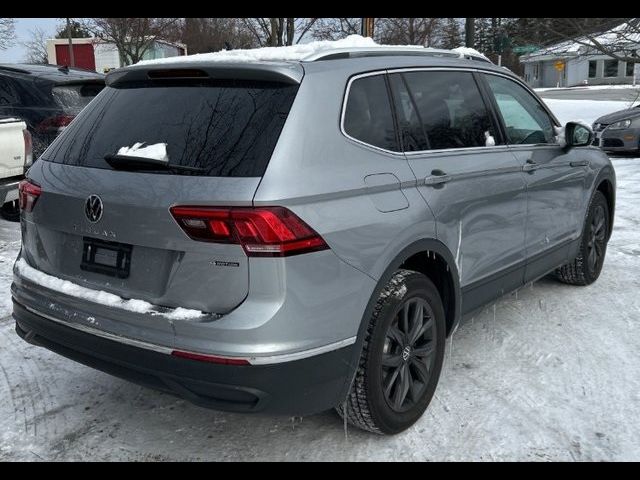 2022 Volkswagen Tiguan SE