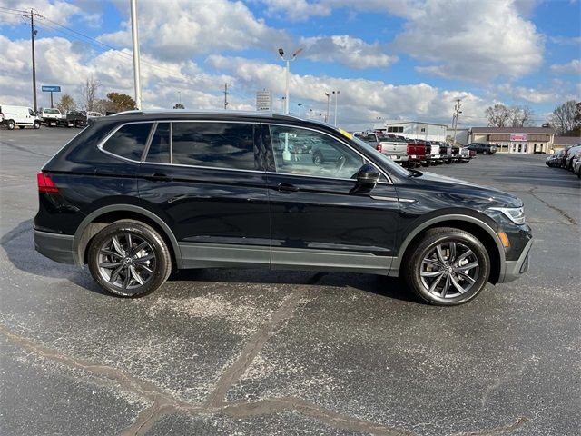 2022 Volkswagen Tiguan SE