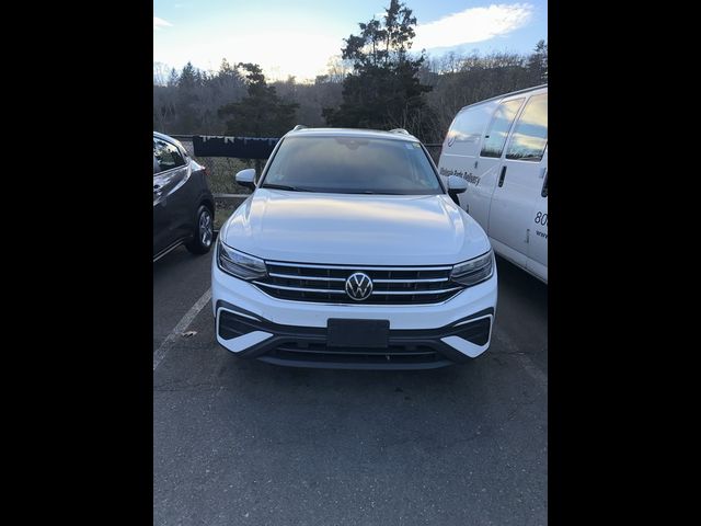 2022 Volkswagen Tiguan SE