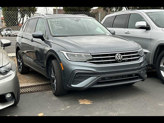 2022 Volkswagen Tiguan SE