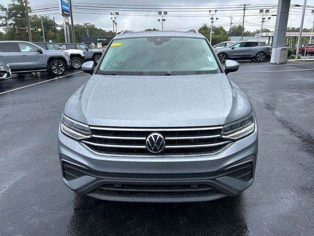 2022 Volkswagen Tiguan SE