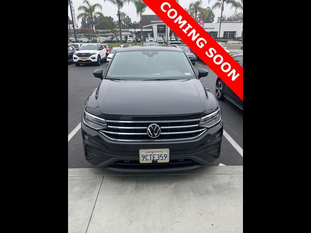 2022 Volkswagen Tiguan SE