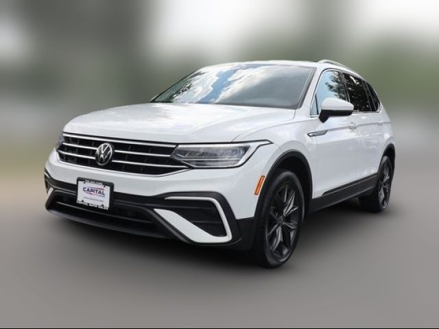 2022 Volkswagen Tiguan SE