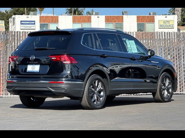 2022 Volkswagen Tiguan SE