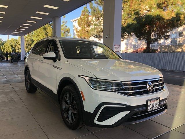 2022 Volkswagen Tiguan SE