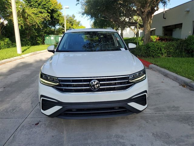 2022 Volkswagen Tiguan SE