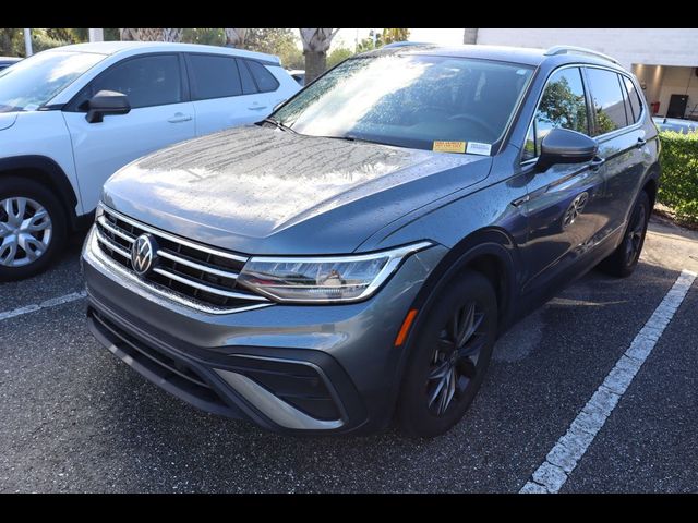 2022 Volkswagen Tiguan SE