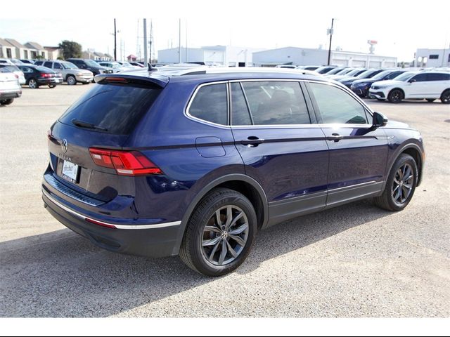 2022 Volkswagen Tiguan SE