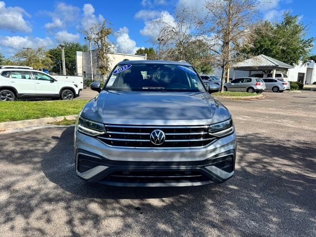 2022 Volkswagen Tiguan SE