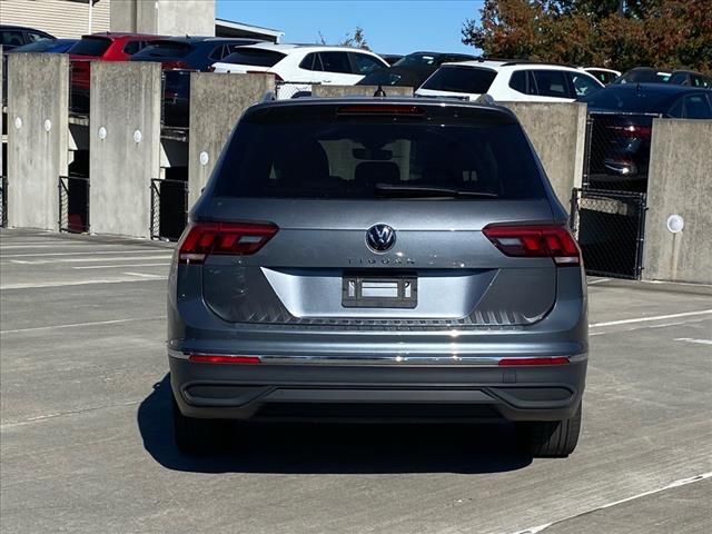 2022 Volkswagen Tiguan SE