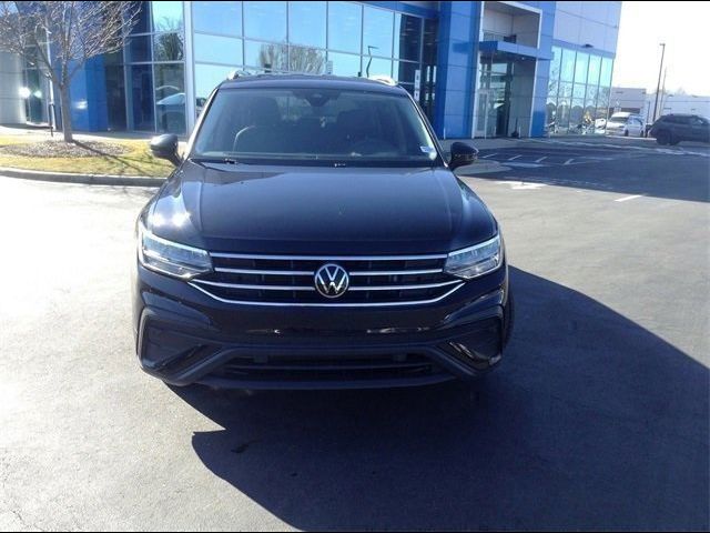 2022 Volkswagen Tiguan SE