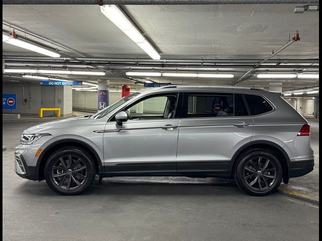 2022 Volkswagen Tiguan SE