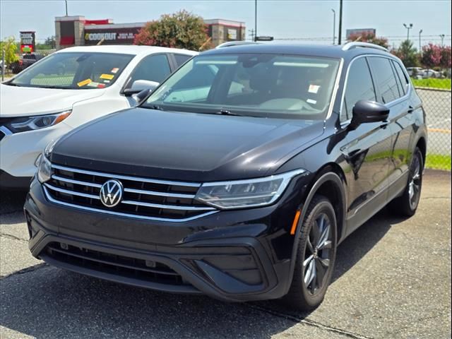 2022 Volkswagen Tiguan SE