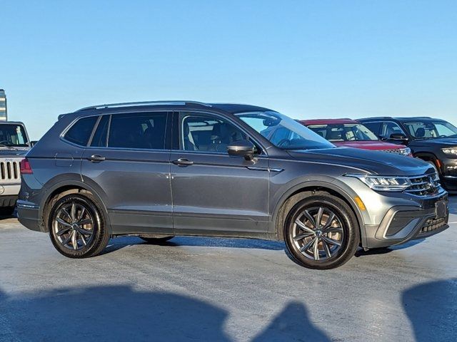 2022 Volkswagen Tiguan SE