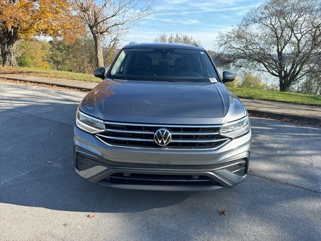 2022 Volkswagen Tiguan SE