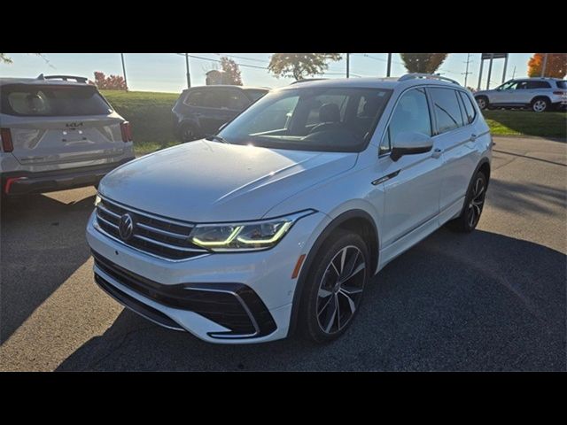 2022 Volkswagen Tiguan SEL R-Line