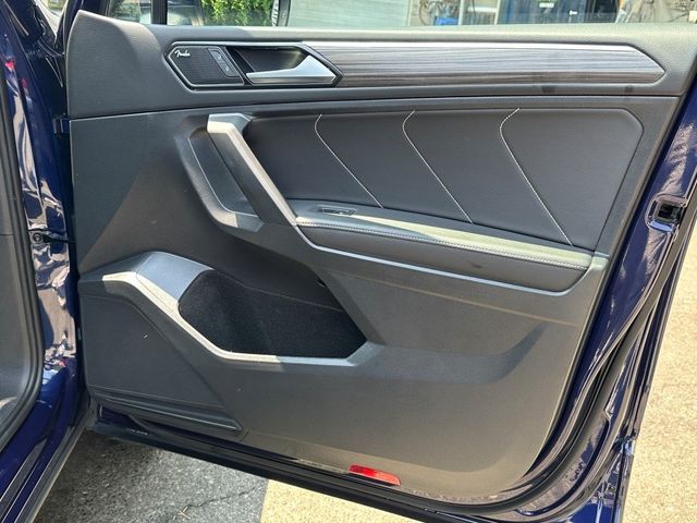 2022 Volkswagen Tiguan SEL R-Line