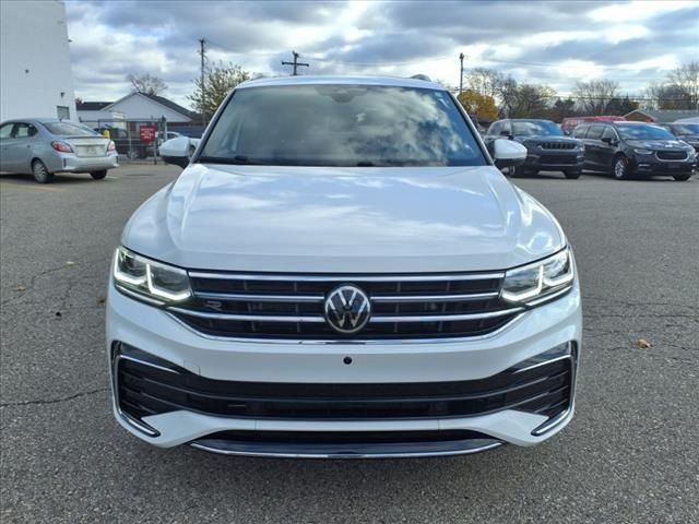 2022 Volkswagen Tiguan SEL R-Line