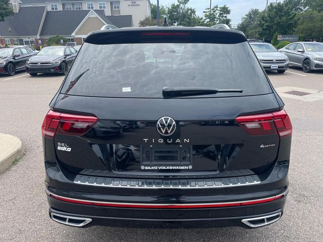 2022 Volkswagen Tiguan SEL R-Line