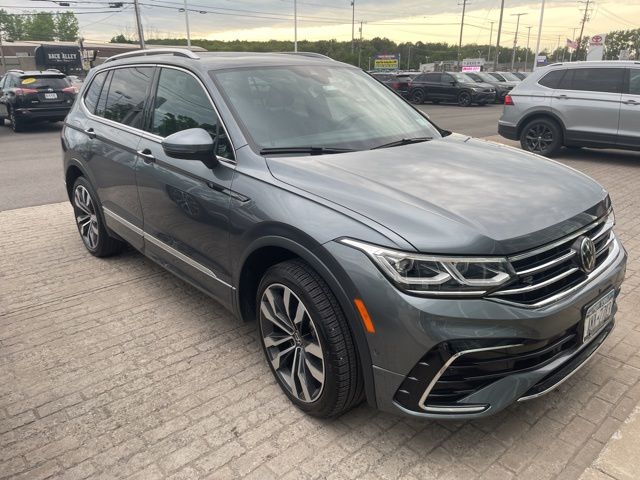 2022 Volkswagen Tiguan SEL R-Line