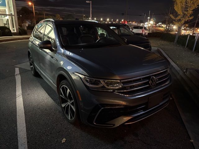 2022 Volkswagen Tiguan SEL R-Line