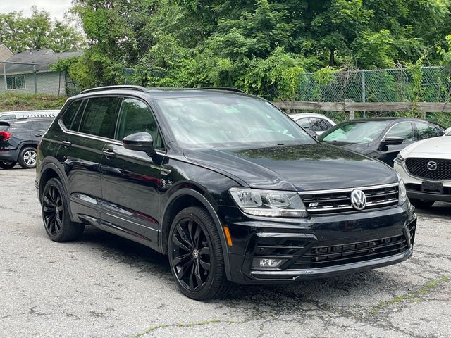 2022 Volkswagen Tiguan SE R-Line Black