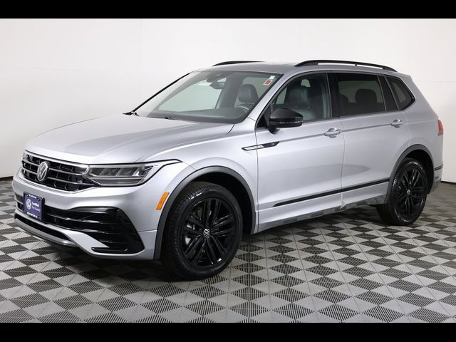 2022 Volkswagen Tiguan SE R-Line Black