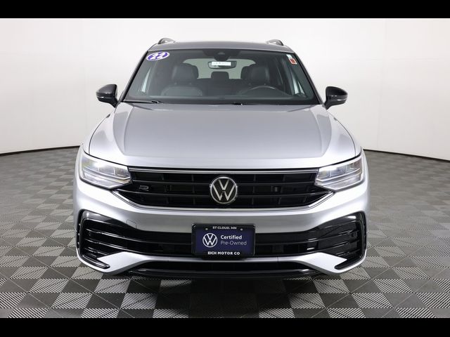 2022 Volkswagen Tiguan SE R-Line Black