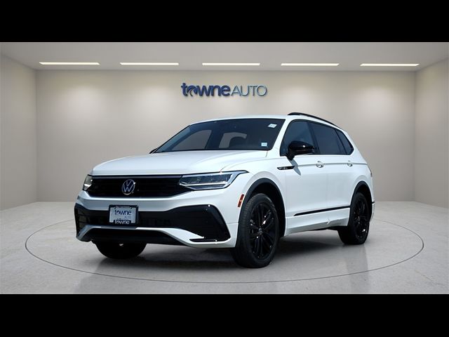 2022 Volkswagen Tiguan SE R-Line Black