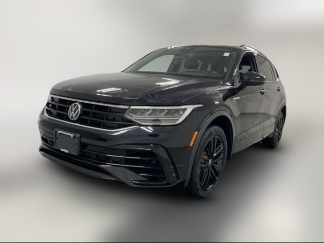 2022 Volkswagen Tiguan SE R-Line Black