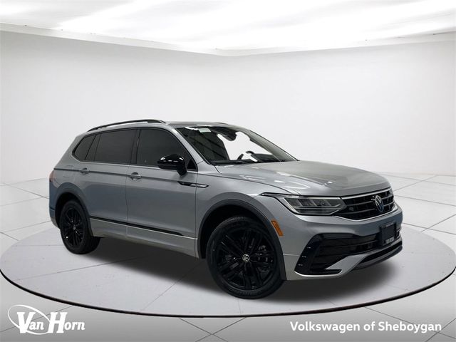 2022 Volkswagen Tiguan SE R-Line Black