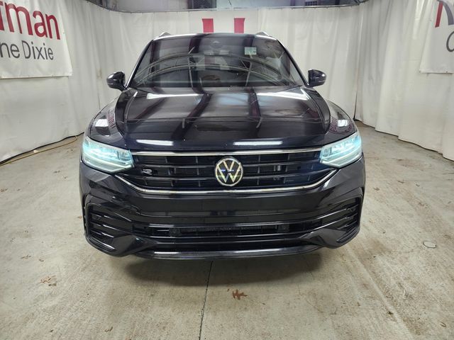 2022 Volkswagen Tiguan SE R-Line Black