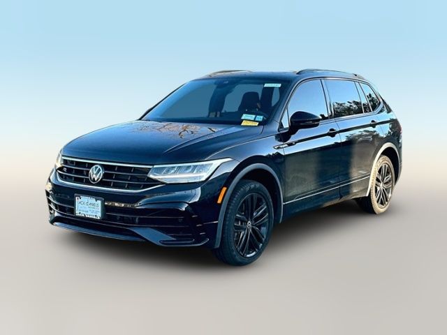 2022 Volkswagen Tiguan SE R-Line Black