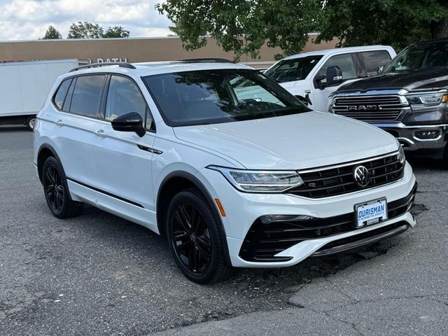 2022 Volkswagen Tiguan SE R-Line Black