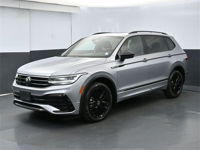 2022 Volkswagen Tiguan SE R-Line Black