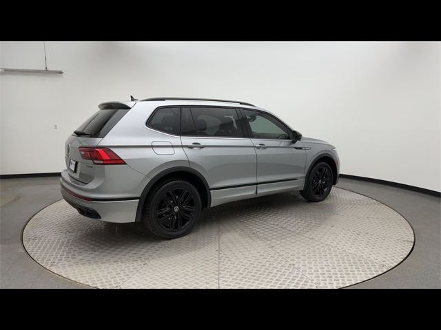 2022 Volkswagen Tiguan SE R-Line Black