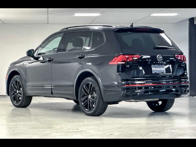 2022 Volkswagen Tiguan SE R-Line Black