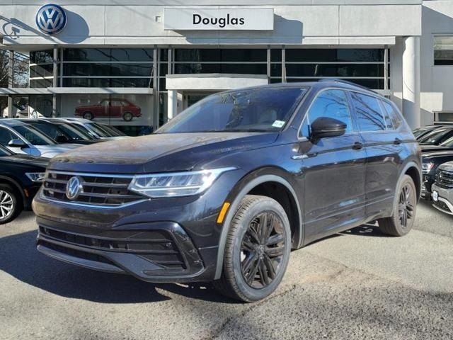 2022 Volkswagen Tiguan SE R-Line Black