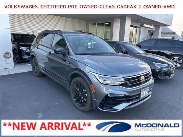 2022 Volkswagen Tiguan SE R-Line Black