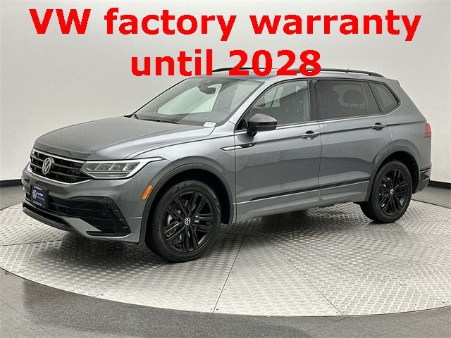 2022 Volkswagen Tiguan SE R-Line Black