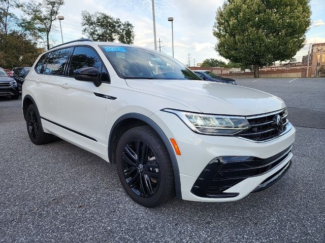 2022 Volkswagen Tiguan SE R-Line Black