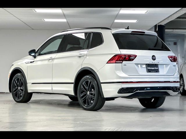 2022 Volkswagen Tiguan SE R-Line Black